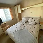 Mawson Retreat Dog Friendly Static Caravan *