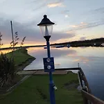 Mawson Retreat Dog Friendly Static Caravan * Millom