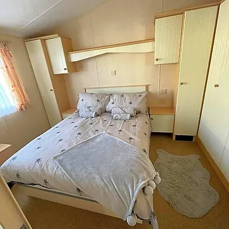 Mawson Retreat Dog Friendly Static Caravan