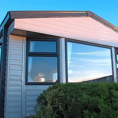 Mawson Retreat Dog Friendly Static Caravan 홀리데이파크