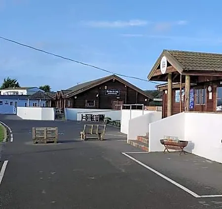 Mawson Retreat Dog Friendly Static Caravan