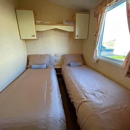 홀리데이파크 Mawson Retreat Dog Friendly Static Caravan *